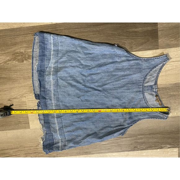 Michael Stars Chambray* Jean Button Back Raw Hem Sleeveless Blouse, Size XS - Picture 5 of 9